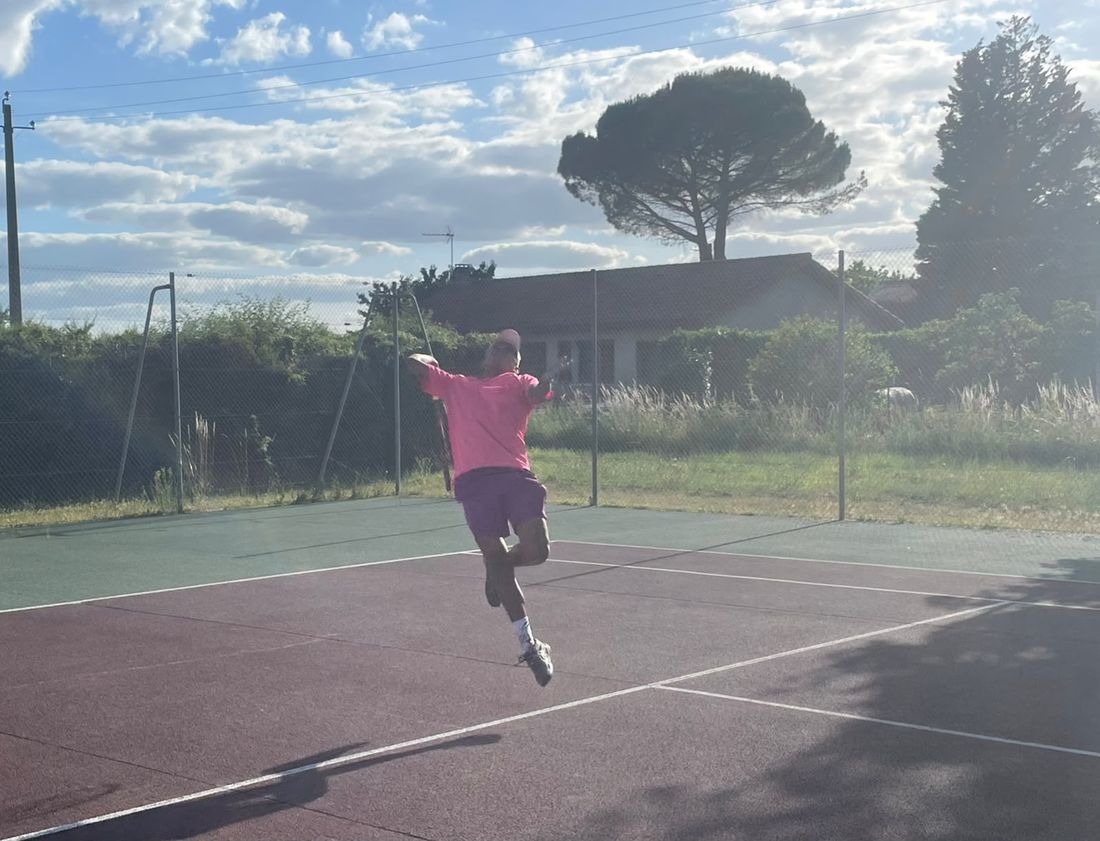 Jugadores de Sport Tennis en la temporada de tenis en Francia