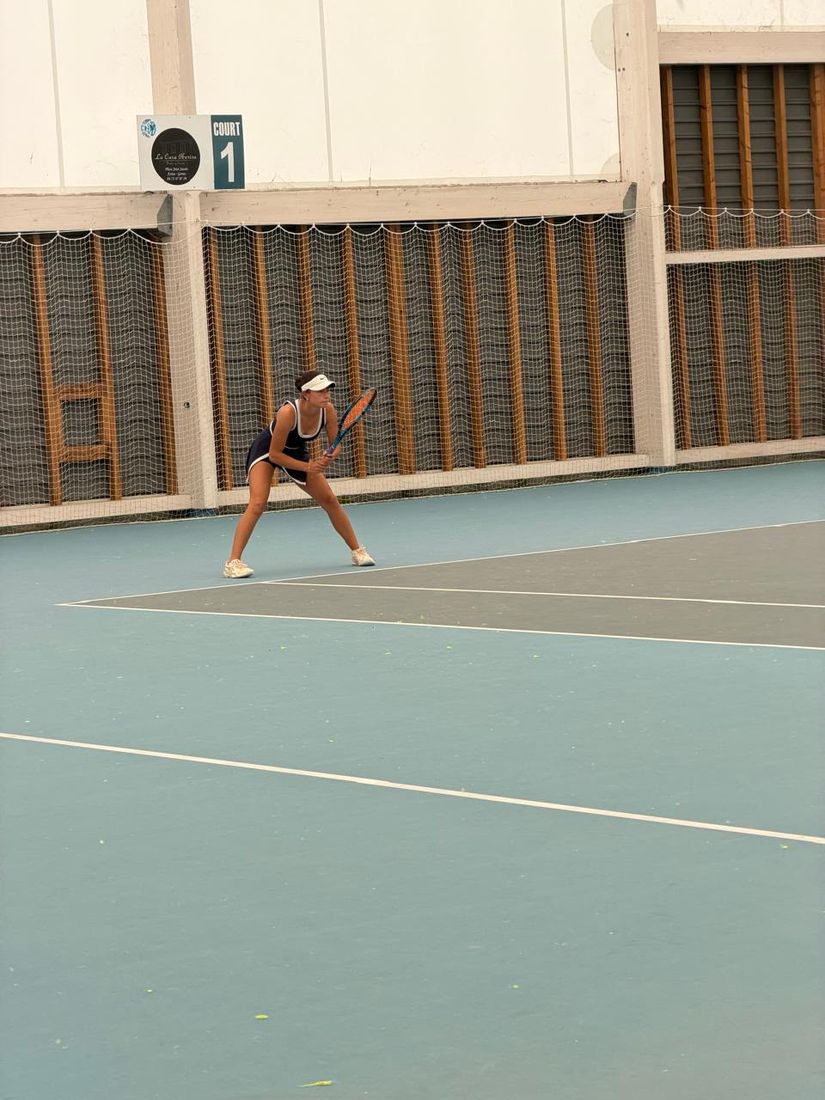 Jugadores de Sport Tennis en la temporada de tenis en Francia
