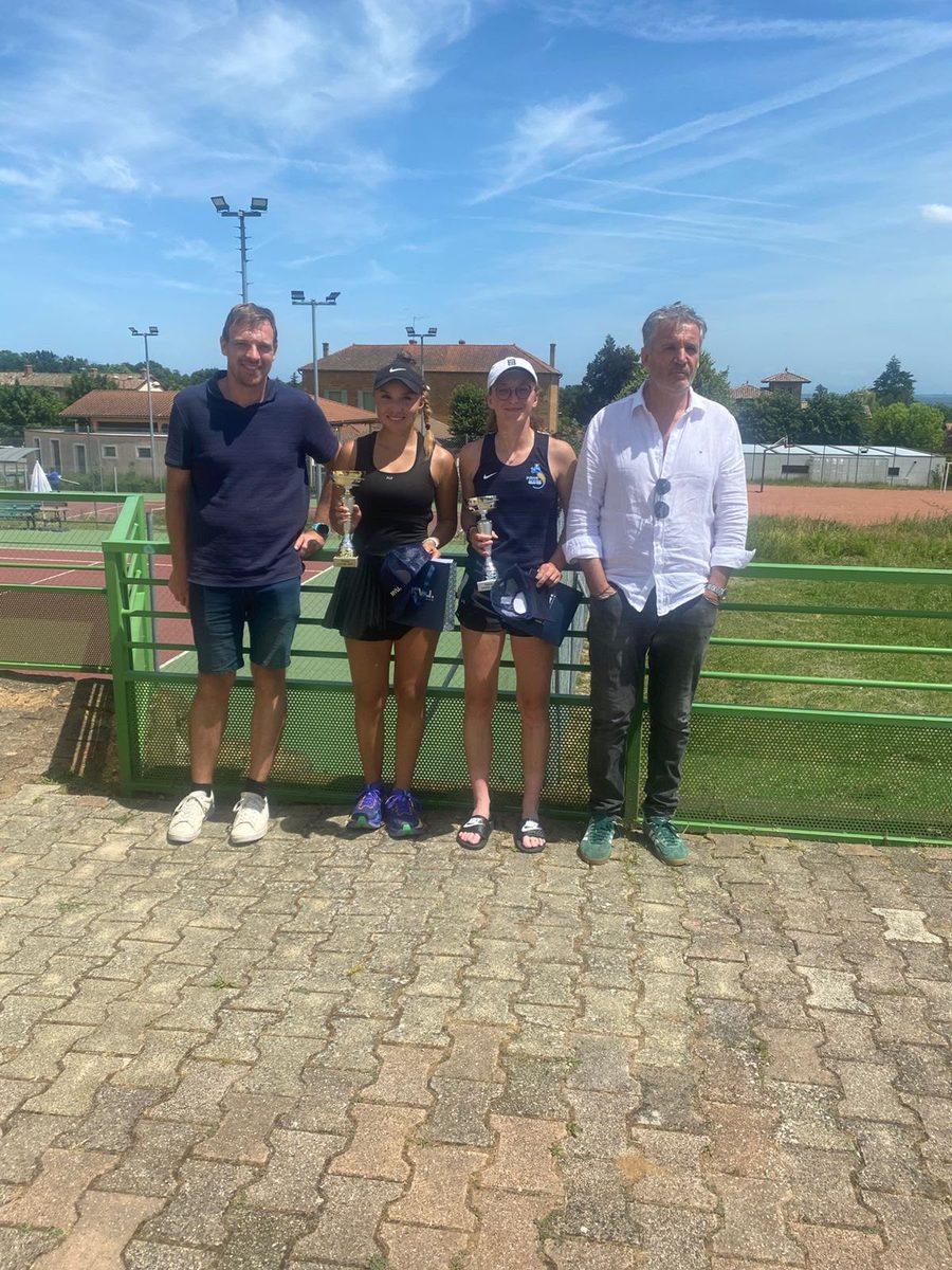Premiación de un torneo del circuito francés