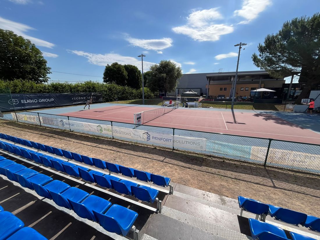 Jugadores de Sport Tennis en la temporada de tenis en Francia