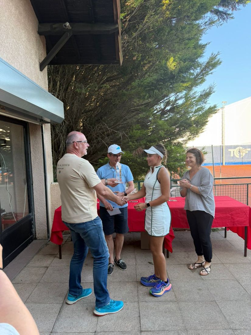 Jugadores de Sport Tennis en la temporada de tenis en Francia